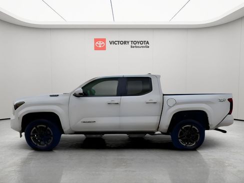 New 2025 Toyota Tacoma TRD Sport image 19