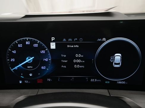 Used 2025 Kia Telluride SX X-Line AWD/4WD image 2
