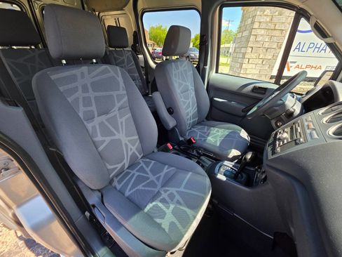 Used 2010 Ford Transit Connect XLT FWD image 9