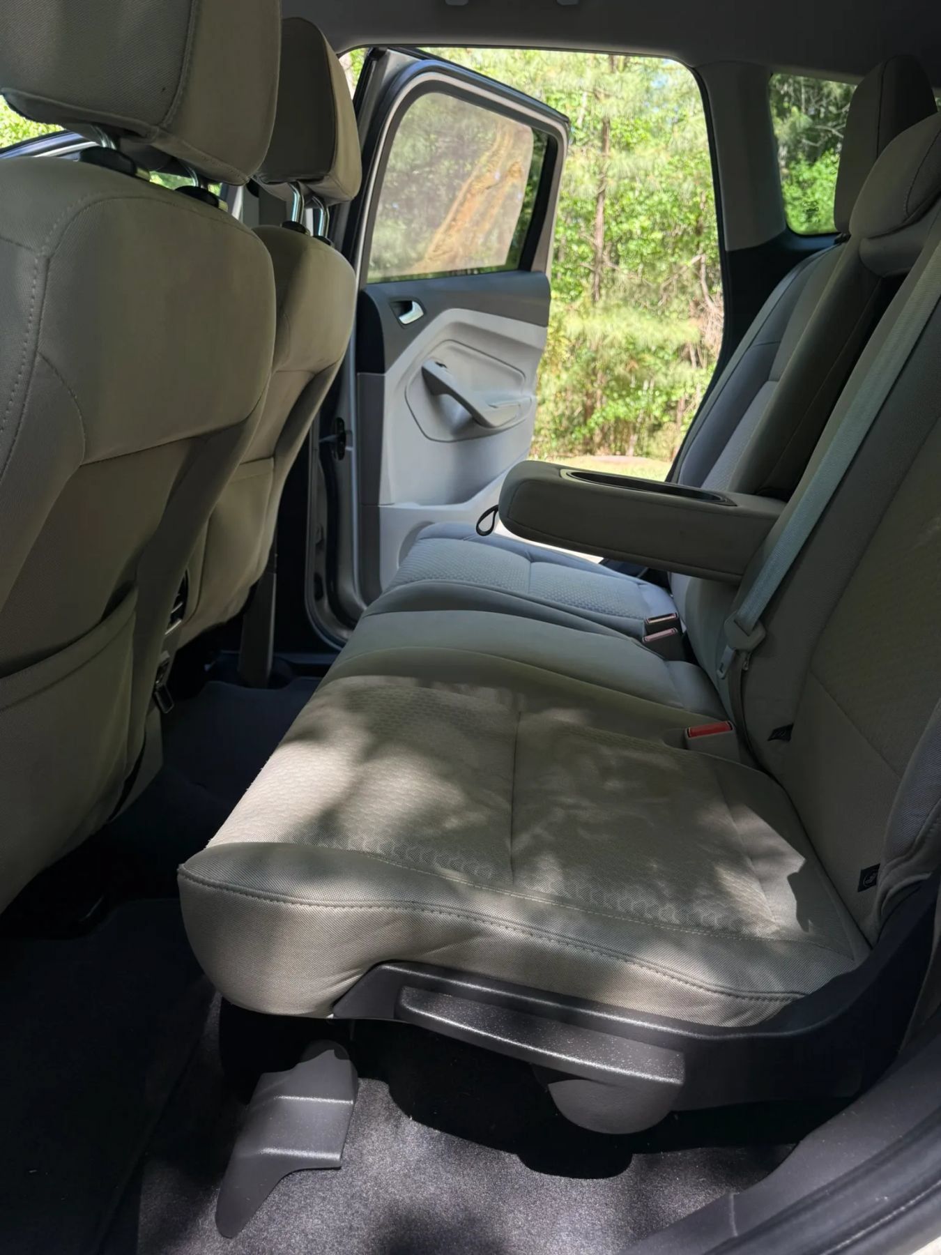 Used 2017 Ford Escape SE FWD image 11