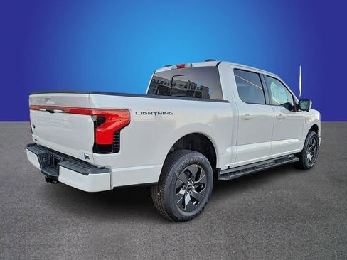 New 2023 Ford F150 Lightning Lariat image 3