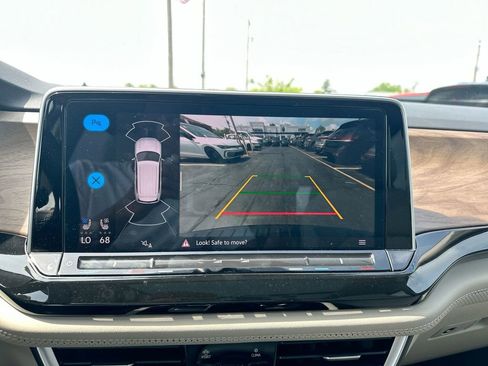 New 2025 Volkswagen Atlas SE image 71