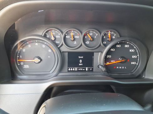 Used 2025 Chevrolet Silverado 2500 Custom w/ Custom Value Package AWD/4WD image 10