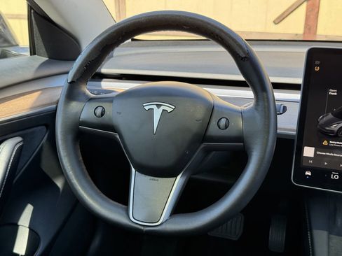 Used 2023 Tesla Model 3 Standard Range RWD image 26