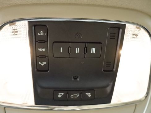 Certified 2018 Jeep Grand Cherokee Limited AWD/4WD image 34