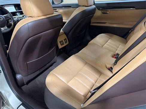 Used 2017 Lexus ES 350 image 31
