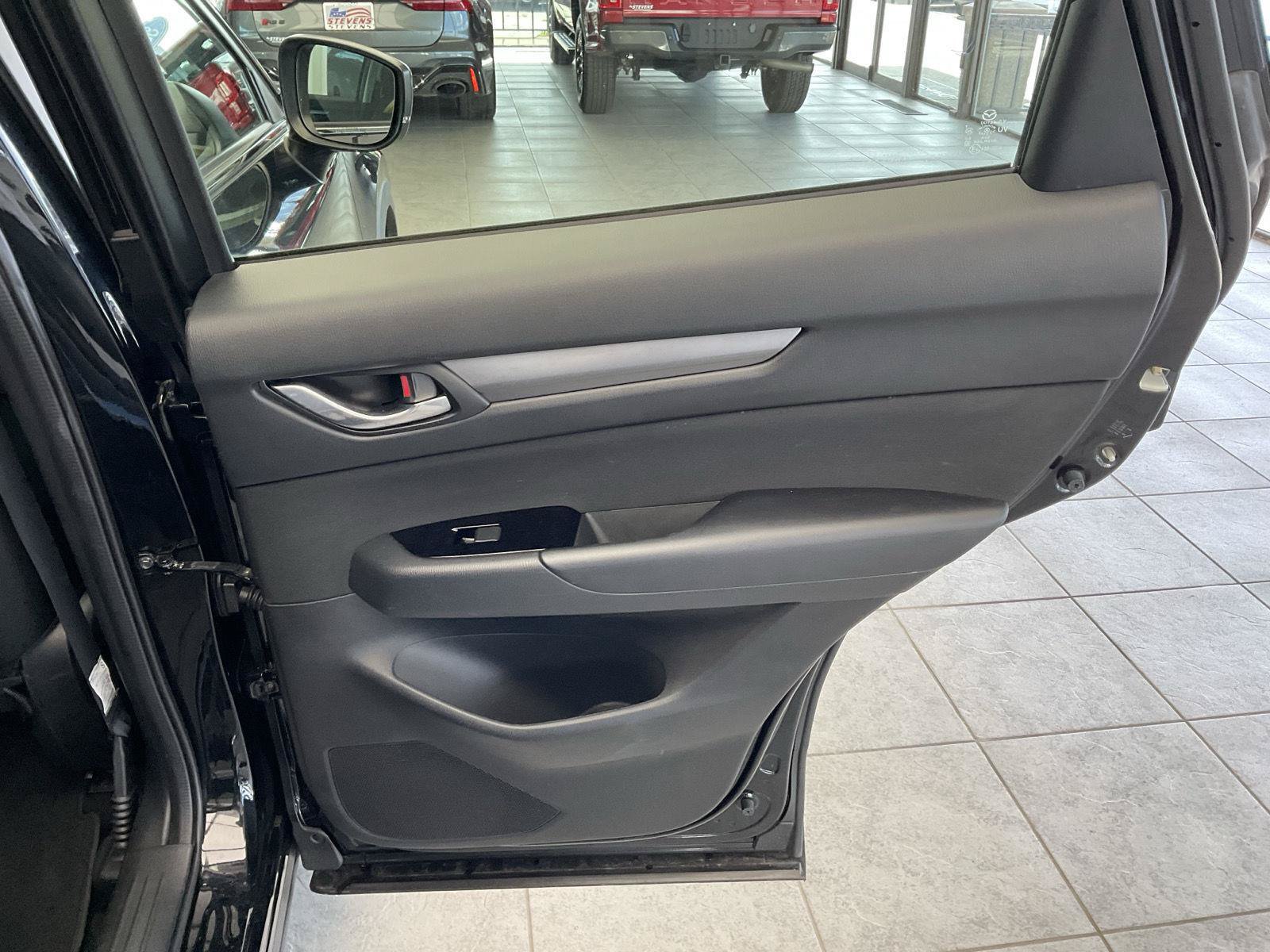 Used 2017 MAZDA CX-5 Sport AWD/4WD image 15