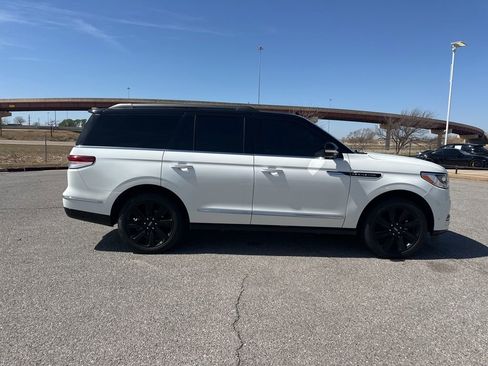 Used 2022 Lincoln Navigator Black Label image 6