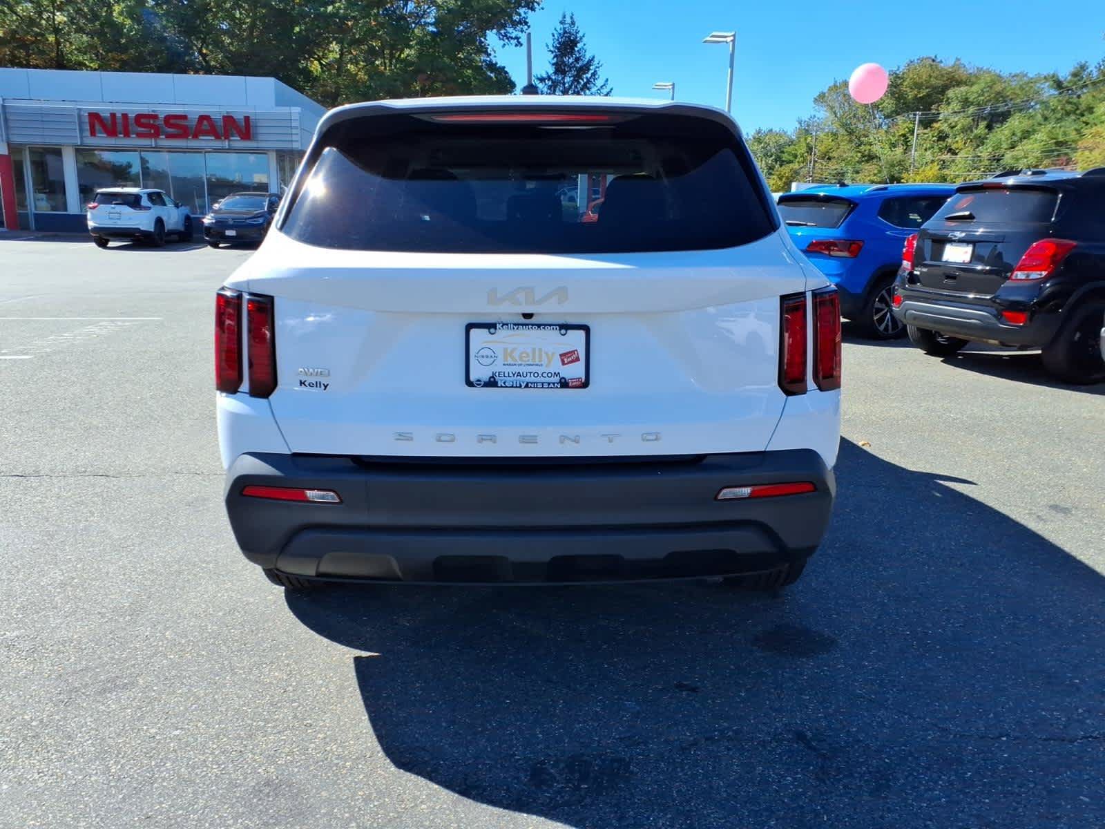 Used 2022 Kia Sorento LX AWD/4WD image 6