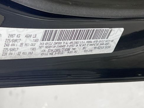 Used 2020 Jeep Compass Latitude w/ Popular Equipment Group AWD/4WD image 30
