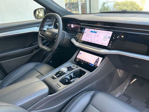 Used 2024 Jeep Wagoneer Launch Edition image 25