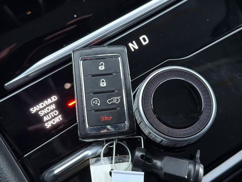 Used 2023 Jeep Grand Cherokee L Limited image 37