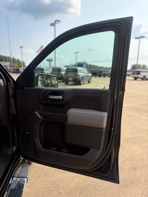 Used 2019 GMC Sierra 1500 SLT w/ SLT Premium Plus Package RWD image 13