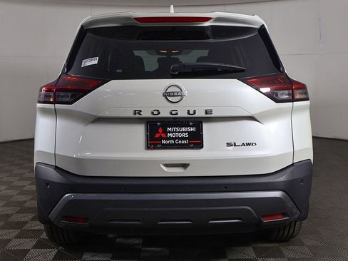 Used 2023 Nissan Rogue SL w/ SL Premium Package image 13