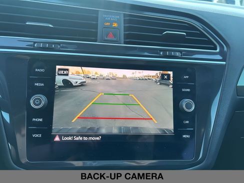 Used 2024 Volkswagen Tiguan SE R-Line image 32