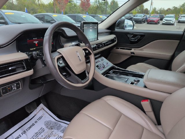 Used 2021 Lincoln Aviator AWD w/ Elements Package image 36
