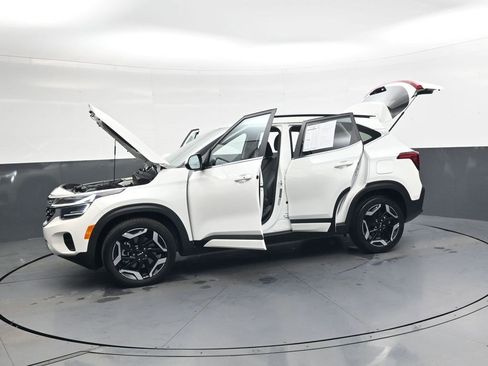 Used 2024 Kia Seltos SX image 43