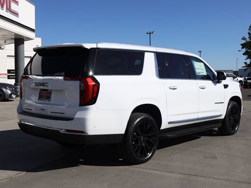 New 2026 GMC Yukon XL Elevation w/ Elevation Premium Package AWD/4WD image 6