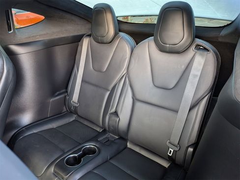 Used 2022 Tesla Model X Plaid image 30