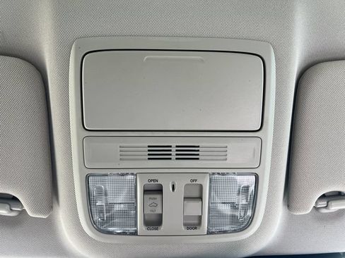 Used 2019 Honda Accord EX-L image 22