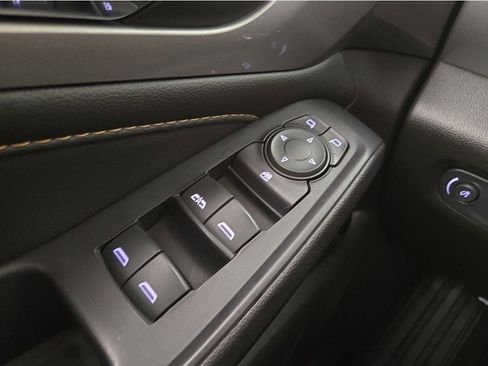 Certified 2021 Chevrolet Traverse LT w/ LPO, Floor Liner Package image 30