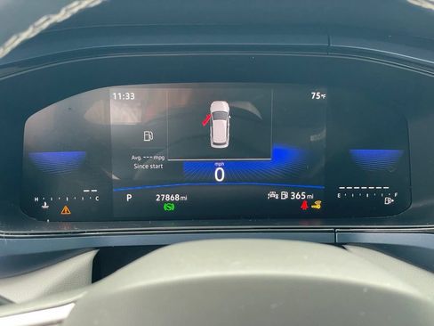 Certified 2023 Volkswagen Taos SE FWD image 18