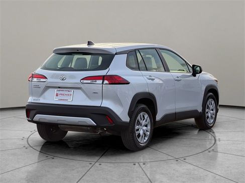 Used 2024 Toyota Corolla Cross L image 6