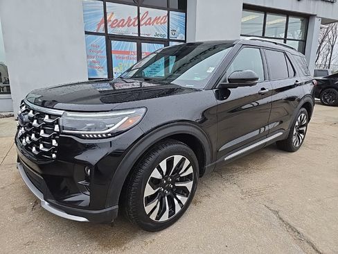 Used 2025 Ford Explorer Platinum w/ LUX Leather Package AWD/4WD image 2