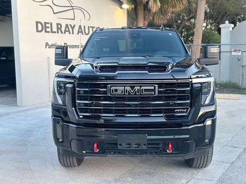 Used 2024 GMC Sierra 2500 AT4 w/ AT4 Premium Plus Package AWD/4WD image 2