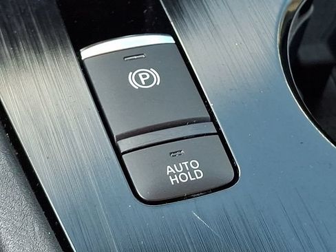 Used 2024 Nissan Rogue S AWD/4WD image 25