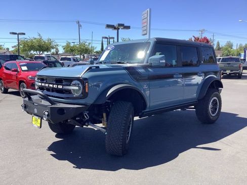 Used 2022 Ford Bronco Outer Banks w/ Sasquatch Package AWD/4WD image 5