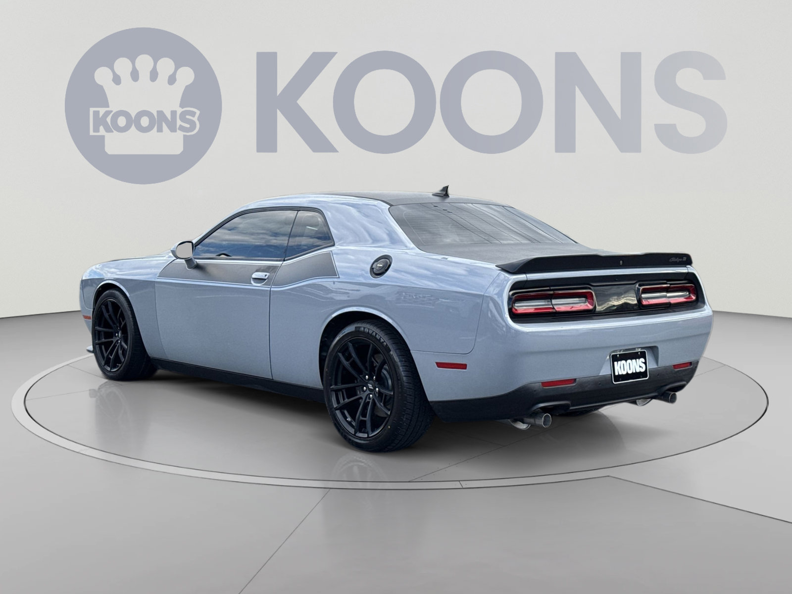 Used 2021 Dodge Challenger R/T Scat Pack w/ T/A Package RWD image 4