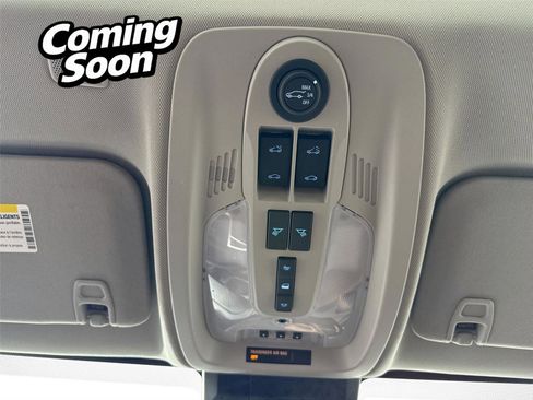 Used 2017 Chevrolet Equinox Premier w/ Enhanced Convenience Package image 22