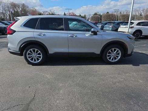 Used 2024 Honda CR-V EX image 8