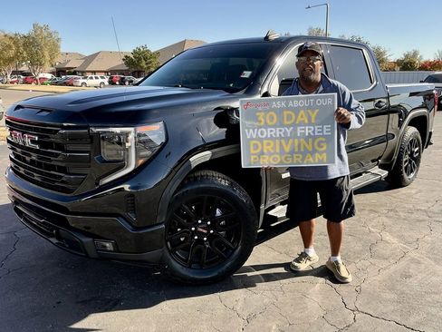 Used 2022 GMC Sierra 1500 Elevation w/ Elevation Premium Package image 1