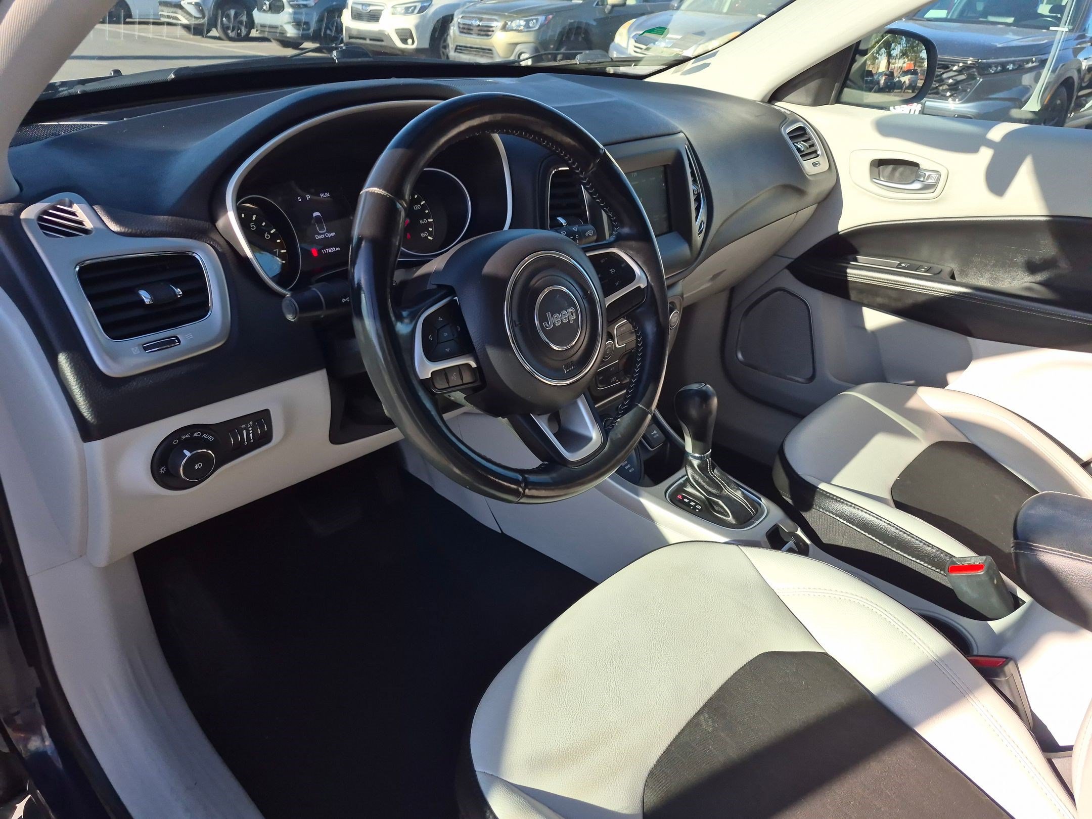 Used 2020 Jeep Compass Latitude w/ Cold Weather Group AWD/4WD image 16
