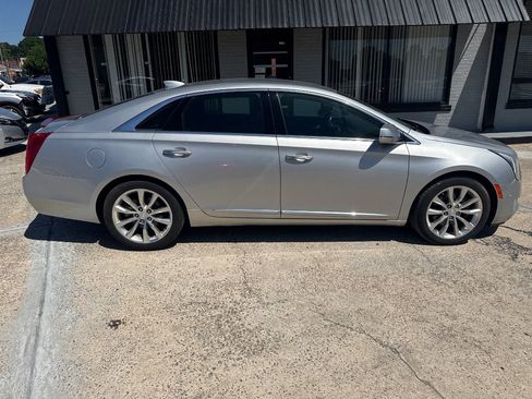 Used 2016 Cadillac XTS Luxury w/ Driver Awareness Package FWD image 8