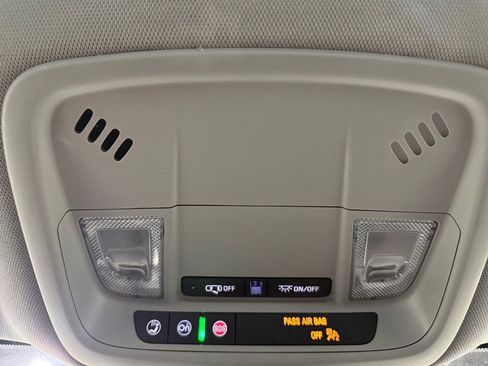 Used 2024 Chevrolet Malibu LT image 33