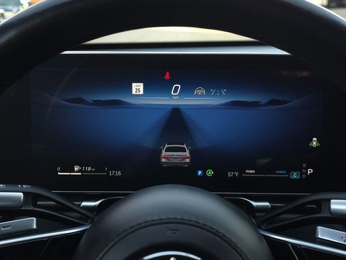 Used 2022 Mercedes-Benz S 500 4MATIC image 34