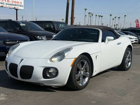 Used 2008 Pontiac Solstice GXP RWD image 3