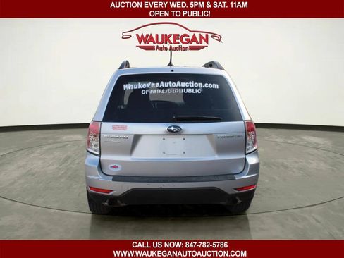 Used 2012 Subaru Forester 2.5X Premium w/ Popular Pkg 3 AWD/4WD image 6
