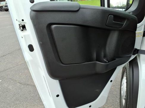 Used 2024 RAM ProMaster 3500 w/ Safety Group FWD image 10
