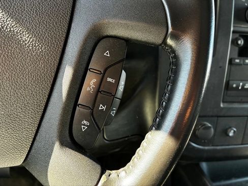 Used 2022 GMC Savana 3500 w/ Power Convenience Package RWD image 40