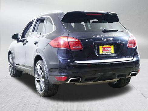Used 2013 Porsche Cayenne S image 5