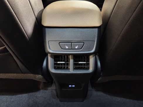 Used 2025 Chevrolet Equinox ACTIV w/ Convenience Package III FWD image 30