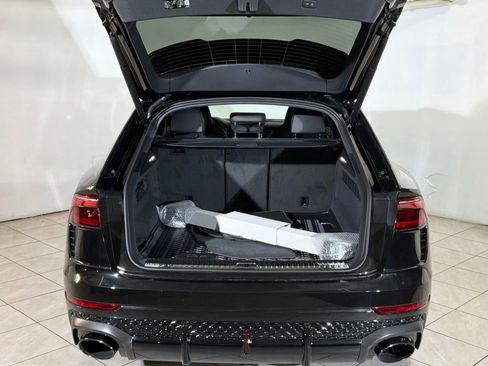 New 2026 Audi RS Q8 performance image 21