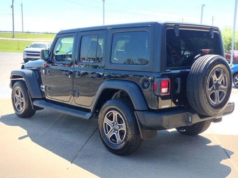 Used 2018 Jeep Wrangler Unlimited Sport w/ Dual Top Group AWD/4WD image 7