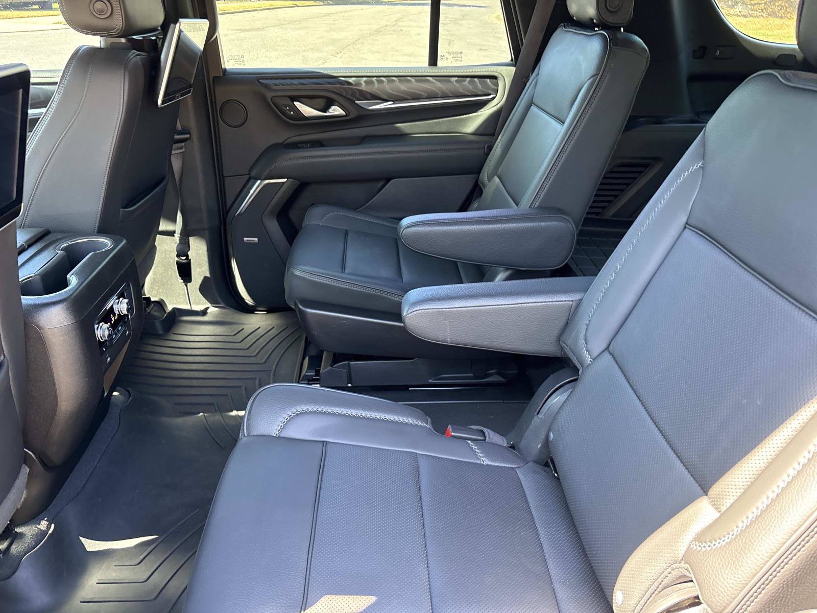 Used 2022 GMC Yukon Denali AWD/4WD image 33