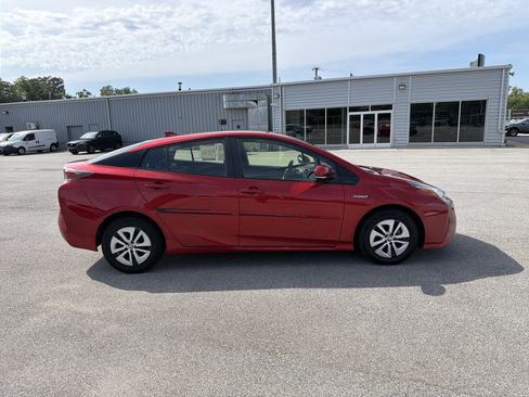 Used 2016 Toyota Prius Three w/ Protection Package FWD image 2