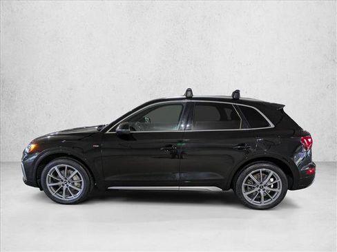 Used 2021 Audi Q5 e Premium Plus w/ Premium Plus Package image 9